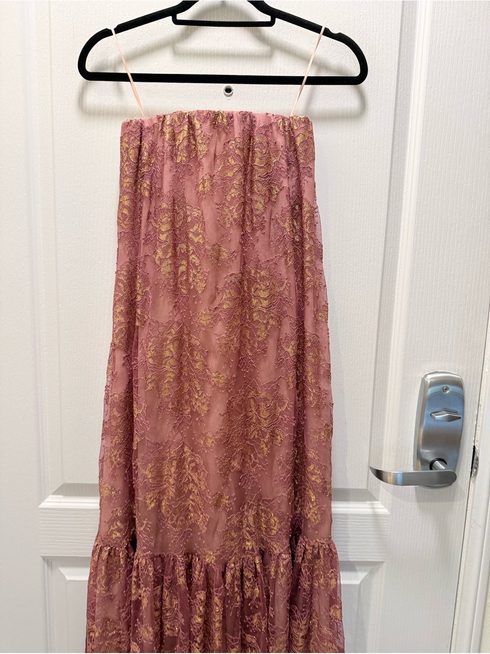 Helsi Cara Strapless Metallic Lace Maxi Dress in Mauve /Gold Size XS Preloved - Picture 5 of 6